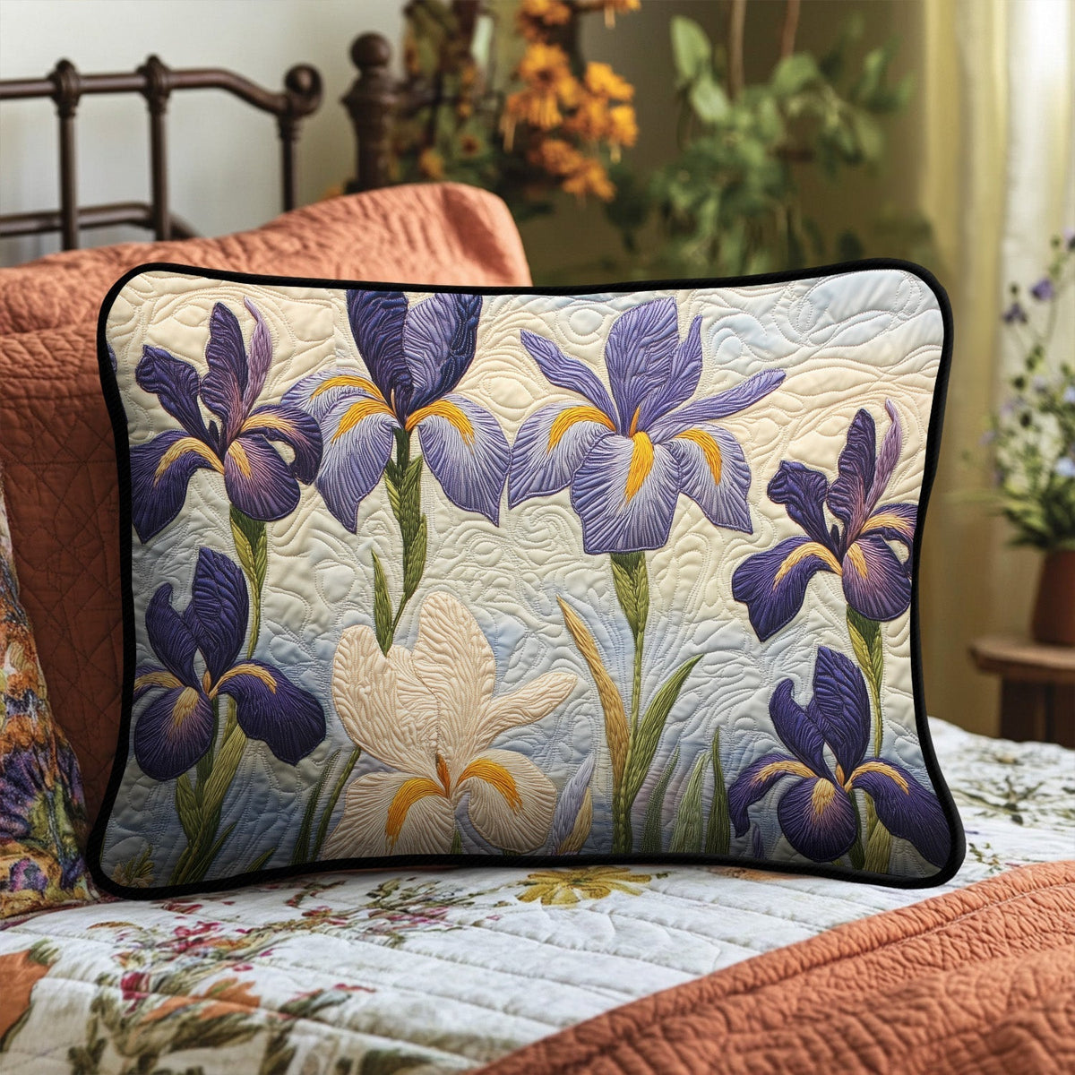 Lila Iris Blüten Kissenbezug